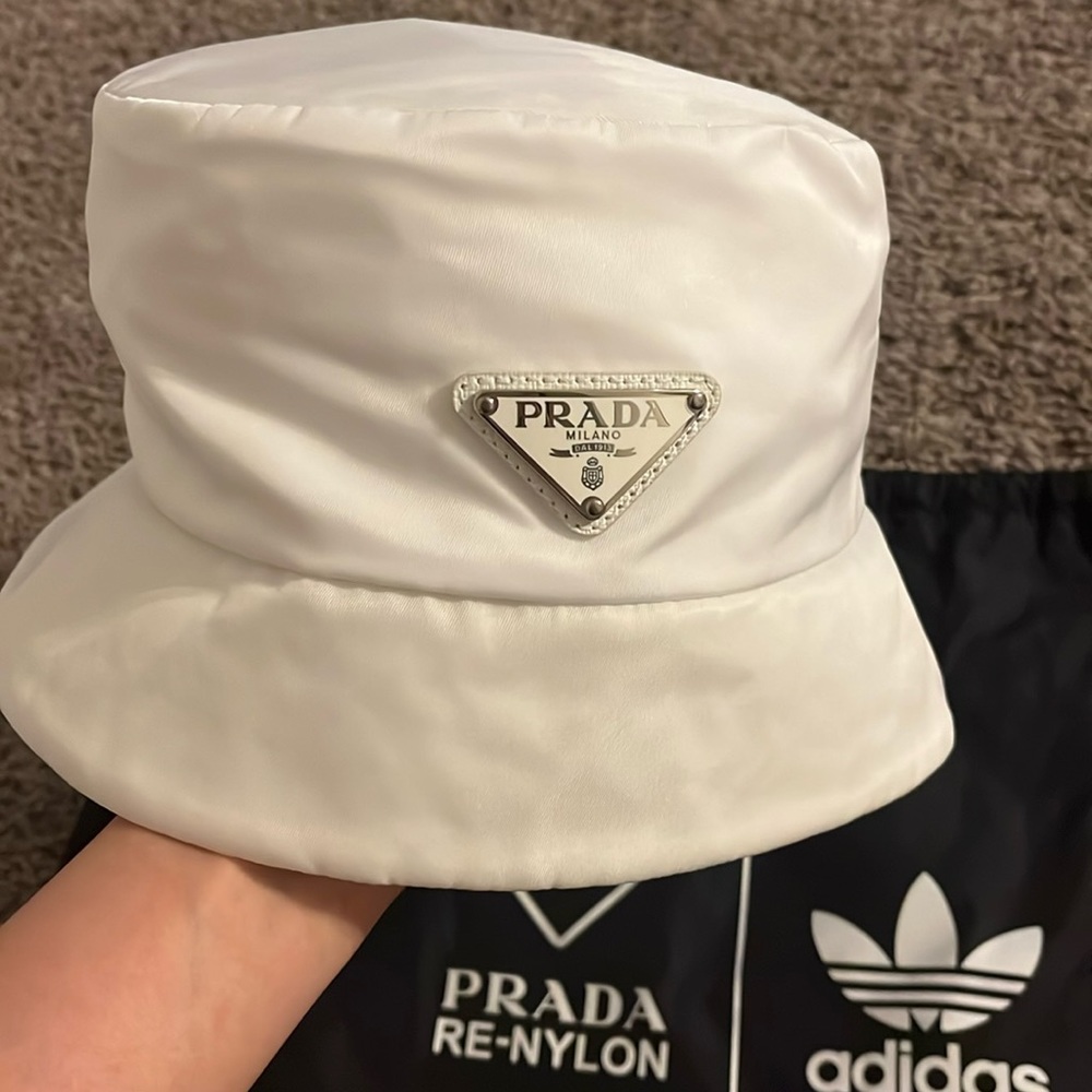 Prada x adidas cappelli